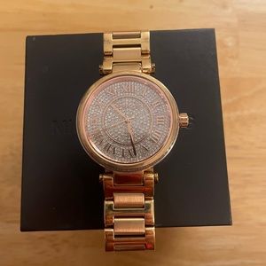 Rose Gold Michel Kors Watch 💕👑